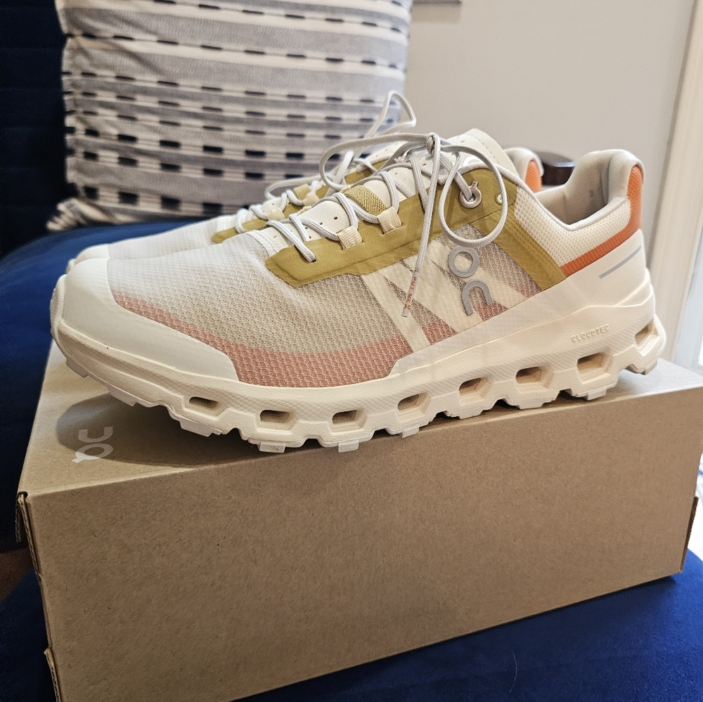 On CloudVista Women's Sneaker